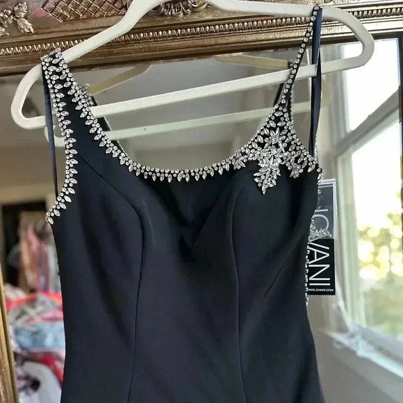 Jovani 09116 Bejeweled Backless Gown in BLACK NEW NWT - Picture 5 of 8